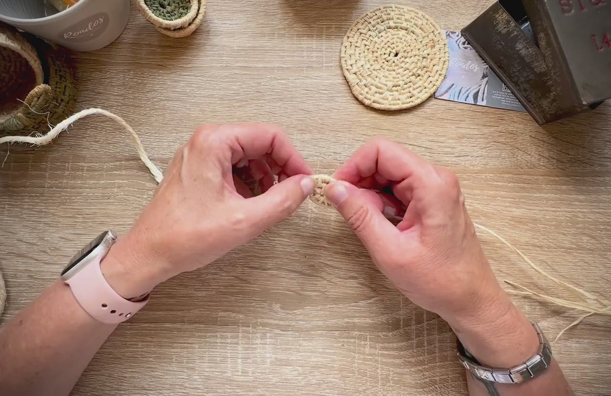 Make it Yourself Raffia Coaster Kit - in a Limited Edition Vintage Tin